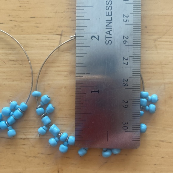 Turquoise colored beaded hoop earrings. Very lightweight - Picture 4 of 6